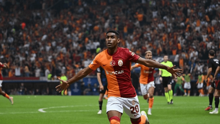 FIFA’dan Galatasaray’a ceza