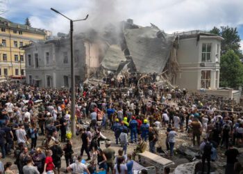 Zelenskiy: Sadece ABD, AB ve Çin arabulucu olabilir