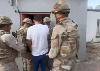 Diyarbakır’da ‘halay’ operasyonu: 5 kişi gözaltına alındı