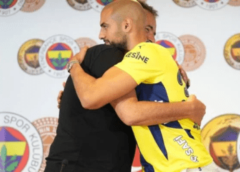Amrabat Fenerbahçe’de