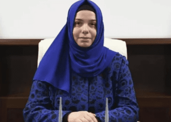 Başkan yardımcısı, yakınlarının kitaplarını Diyanet’e bastırdı