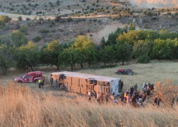 Malatya’da yolcu otobüsü devrildi
