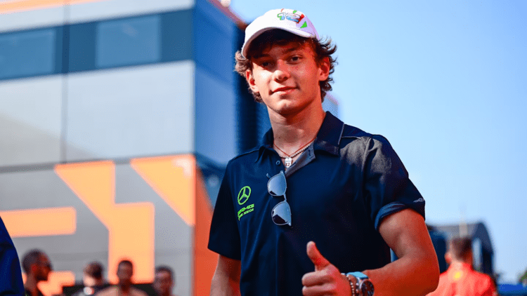 Mercedes’te Hamilton’ın yerini Kimi Antonelli aldı
