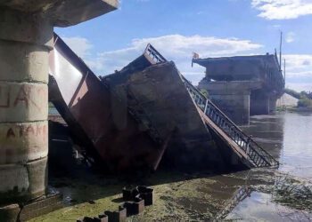 Ukrayna Seym Nehri üzerindeki köprüyü vurdu