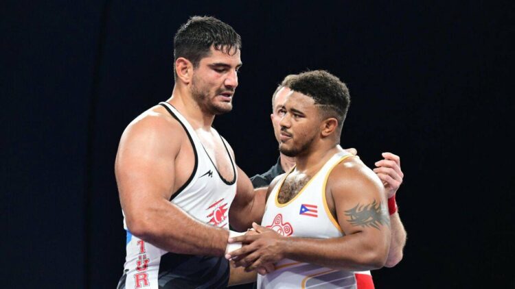 Taha Akgül yarı finalde