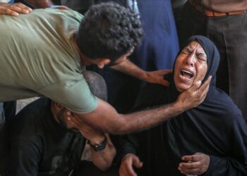 İsrail ordusunun Gazze Şeridi’ne düzenlediği saldırılarda son 10 günde 400 Filistinli hayatını kaybetti