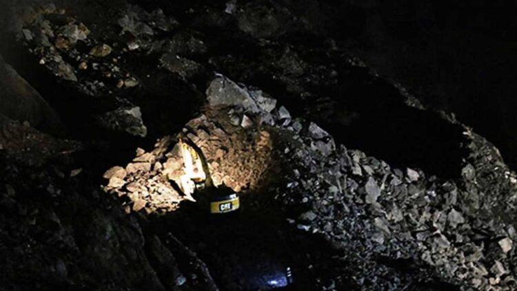 İran’da kömür madeninde patlama: 52 kişi öldü, 18 madenci mahsur kaldı