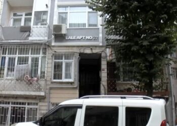 Döverek bayılttıkları arkadaşlarını elektrik vererek ayıltmak isterken öldürdüler