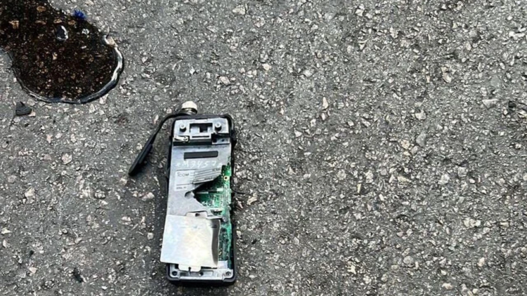 İran Devrim Muhafızları’ndan iletişim aygıtlarına yasak