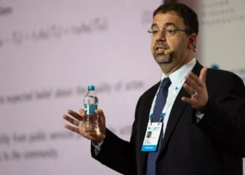 Ekonomist Daron Acemoğlu “Türkiye için masraflı olacak” diyerek uyardı