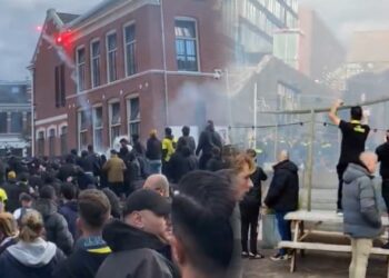 Fenerbahçe maçı öncesi Hollanda’da karıştı: Gözaltı ve yaralılar var