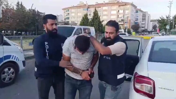 26 suç kaydının 9’u ‘cinsel saldırı’ olan erkek, cezaevinden izinli çıktı, 17 yaşındaki çocuğu minibüste taciz etti