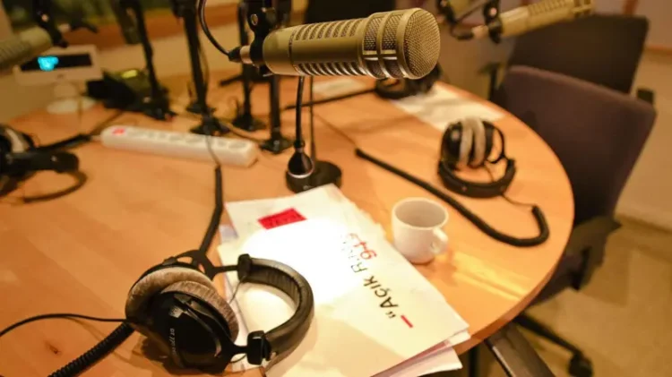 Açık Radyo’nun karasal yayını neden kapatılıyor?