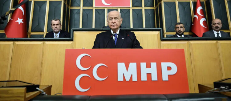 Gazetecilerden Bahçeli’ye yanıt: Bizi tehdit etmek yerine Sinan Ateş’in cinayetten önce kendisine verdiği dosyayı açıklasın