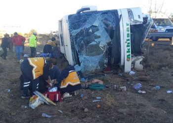 Aksaray’da yolcu otobüsü devrildi: 6 ölü, 34 yaralı
