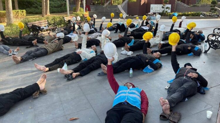 Fernas işçilerinin açlık grevi ikinci gününde: Ölmek var dönmek yok