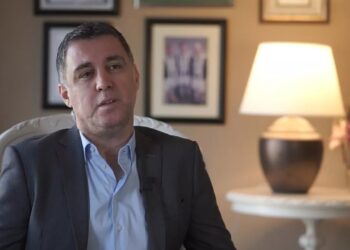 Hakan Şükür’den Fethullah Gülen mesajı