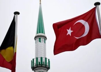 Belçika’da 5 imamın çalışma izinleri iptal edildi