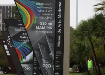 Erdoğan’ın Saray’daki danışmanı Mehmet Uçum’dan Bahçeli’ye övgü, Erdoğan’a ise mesaj geldi: “Yüksek uyum ve tam mutabakatın Terörsüz Türkiye hedefi açısından belirleyici pratikleri geliştireceğine inancımız tamdır”