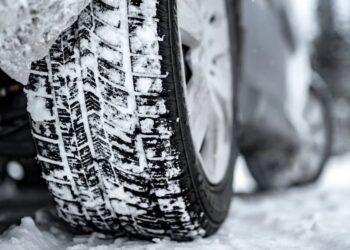 Ticari araçlar için kış lastiği zorunluluğu 1 Aralık’ta başlıyor