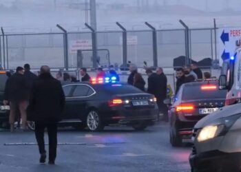 Özel, Özer’i ziyaret etti