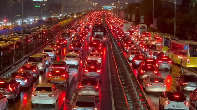 Trafikteki taşıt sayısı 31 milyona yaklaştı