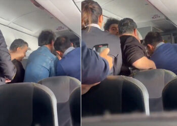 İstanbul uçağı karıştı: Tekbir getirdi acil çıkış kapısını tekmeledi