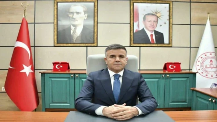 45 çocuğa istismar skandalına adı karışan müdüre ödül gibi atama