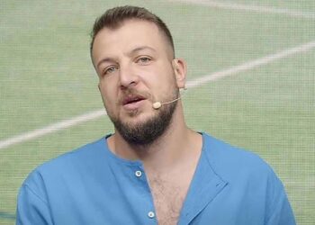 Sosyal medyada sürekli yayında: Batuhan Karadeniz hakkında kırmızı bülten kararı