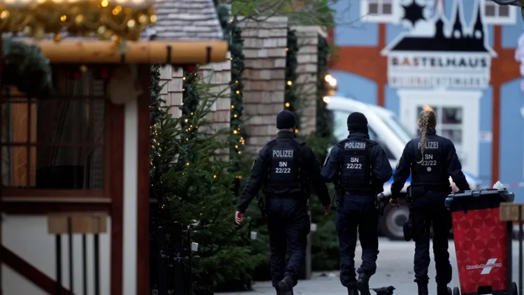 Berlin’de yılbaşı akşamı bıçaklı saldırı