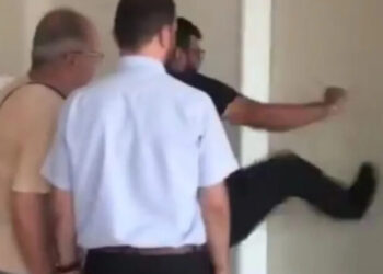 Bursa’da kapısı kırılan müdür yardımcısına maaş kesintisi ve sürgün