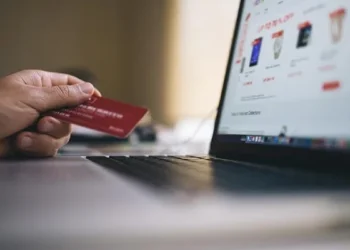 Resmi Gazete’de yayımlandı: E-Ticaret’te tevkifat oranı yüzde 1’e çıkartıldı