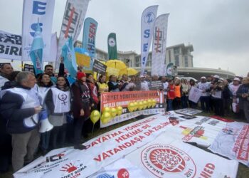 Esad’dan kararname: Orduya yüzde 50 zam