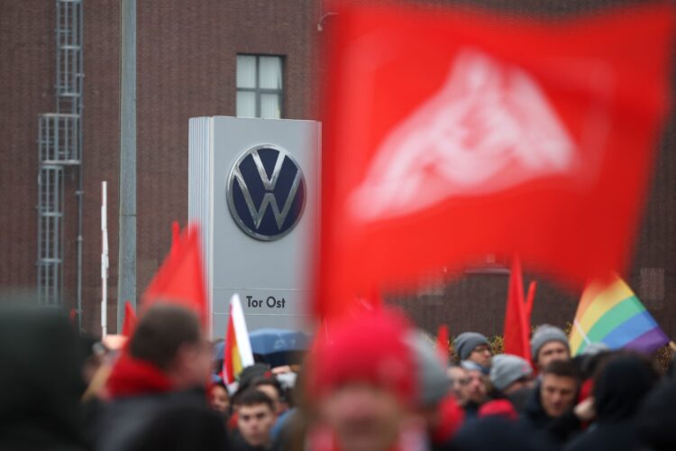 Kapalıçarşı kuyumcuları, “Sahte altın nasıl anlaşılır” sorusuna yanıt verdi