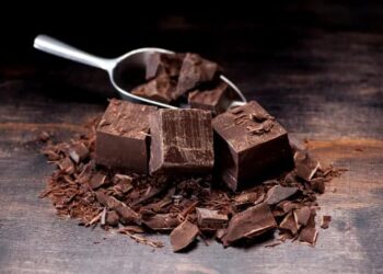 Haftada beş porsiyon bitter çikolata diyabeti azaltabilir