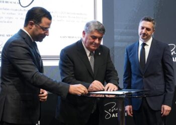 Serdal Adalı, Beşiktaş başkanlığına adaylığını açıkladı