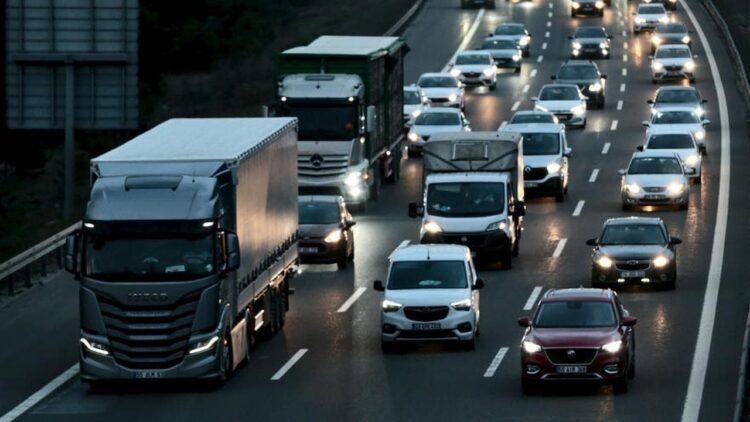 TÜİK: Trafikte kayıtlı araç sayısı 31 milyon