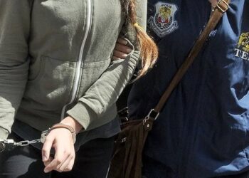 Dört yaşındaki çocuğunu öldürüp çöpe attığını itiraf eden kadın tutuklandı