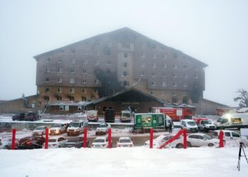 Kartalkaya’daki otel yangınına ilişkin “kişinin hatırasına hakaret” soruşturmasında 5 zanlı hakkında gözaltı kararı
