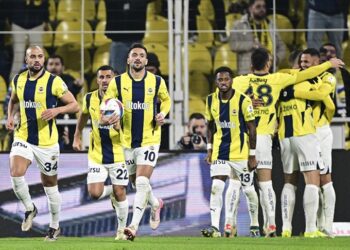 Fenerbahçe, Atakaş Hatayspor’u 2-1 mağlup etti