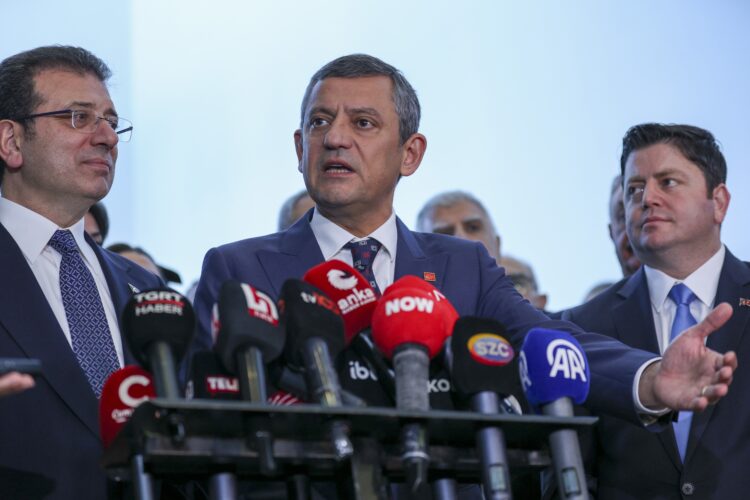 Özgür Özel: İktidarı devralacağımız bir süreci planlıyoruz