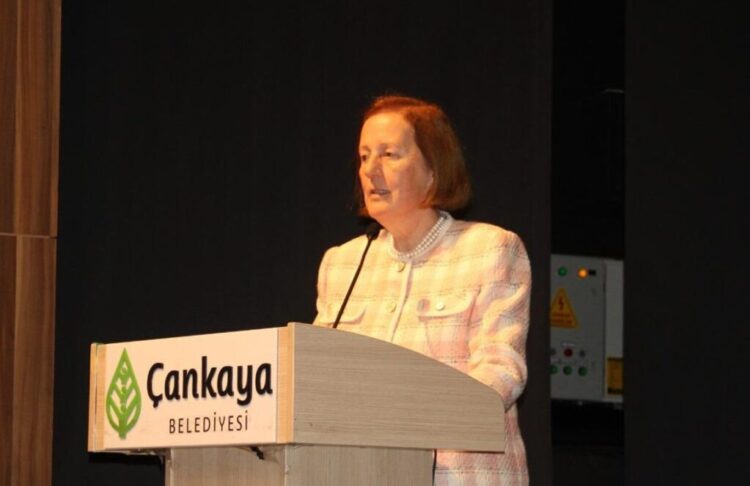 Selma Aliye Kavaf’ın 3. partisi CHP oldu