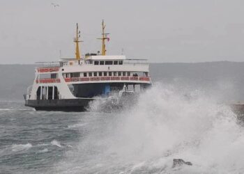 Deniz ulaşımına olumsuz hava engeli