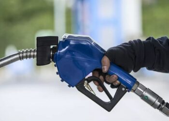 Benzinin ardından motorine de zam geldi