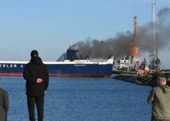 Samsun Limanı’ndaki bir gemide yangın çıktı