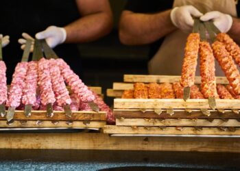 Konya’da skandal; Adana kebap ve köfteden domuz eti çıktı