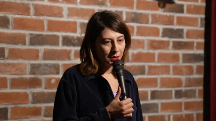 Komedyen Selin Dilmaç uyuşturucu kuryesi çıktı