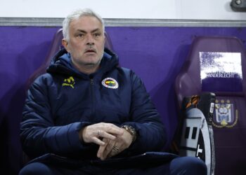 Mourinho’dan Galatasaray’a tazminat davası