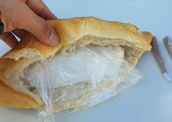 Gözaltındaki arkadaşına ekmek arası uyuşturucu götüren kişiye dava