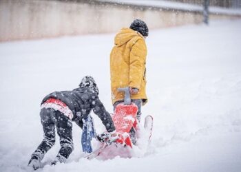 3 ilde eğitime kar engeli; okullar tatil edildi